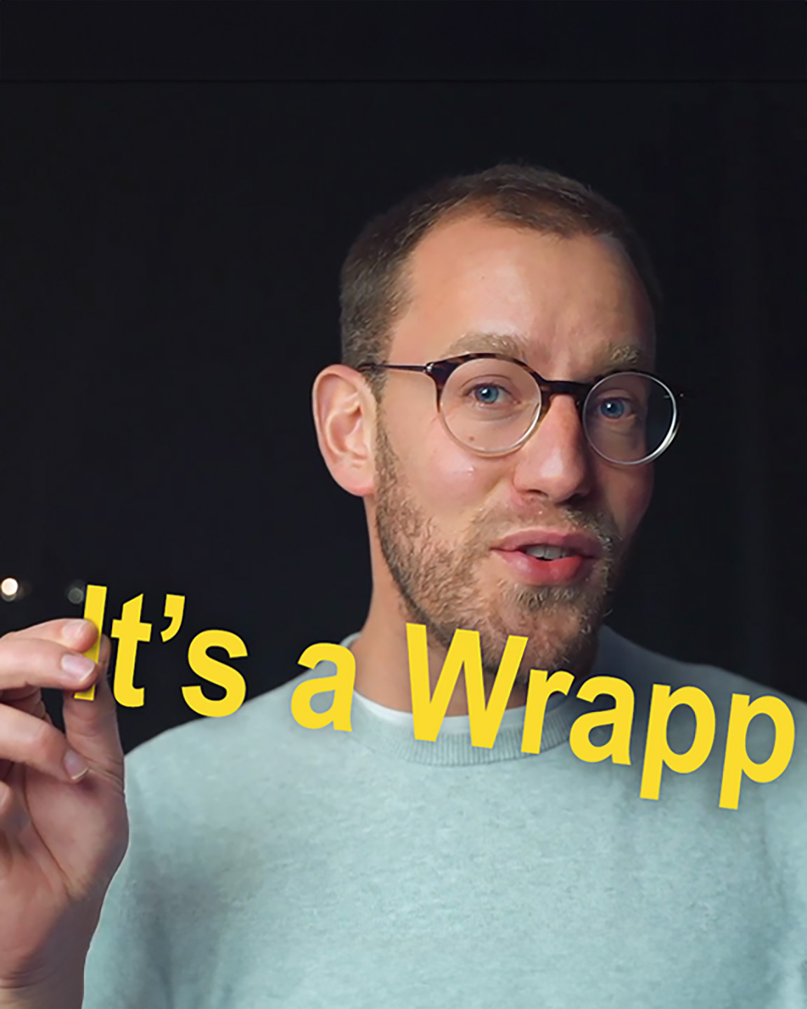 Disselkoen holding a subtitle